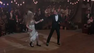 Задник к фильму "Валентино" #742090