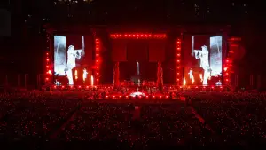 Задник к фильму "지드래곤 인 시네마 [위버맨쉬]" #784684