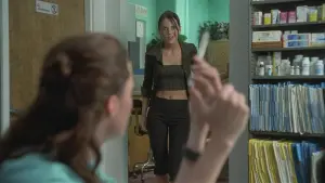 Задник к фильму "Мэй" #283890