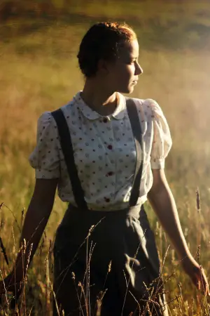 Постер к фильму "Лоре" #708340