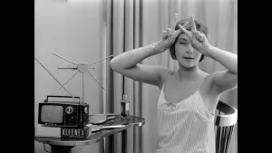 Задник к фильму "Замужняя женщина" #429051