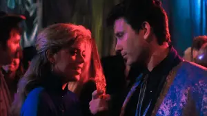 Задник к фильму "Неоновые маньяки" #497800