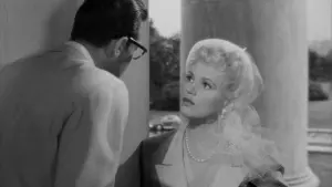 Задник к фильму "Рожденная вчера" #426707