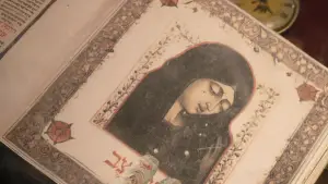 Задник к фильму "Девушка, которая плакала жемчугом" #583881