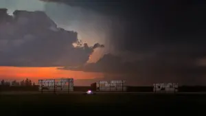 Задник к фильму "Три билборда на границе Эббинга, Миссури" #178553