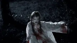 Задник к фильму "Между" #712995