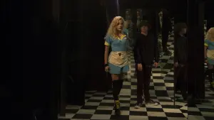 Задник к фильму "Гость" #273391