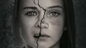 Задник к фильму "Проклятие матери: Прятки на выживание" #354033