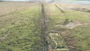 Задник к фильму "2000 Meters to Andriivka" #539418