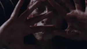 Задник к фильму "Мученицы" #711435