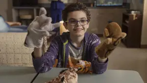 Задник к фильму "Неуязвимый мальчик" #605774