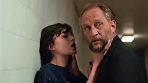 Задник к фильму "Непреклонный" #351935