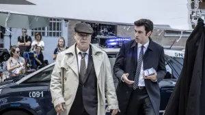 Задник к фильму "Тайное происхождение" #296250