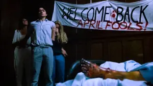 Задник к фильму "Резня в школе" #440492