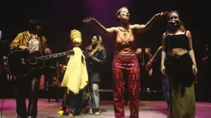 Задник к фильму "Lilith Fair: Building a Mystery" #845178