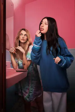 Постер к фильму "Roommates" #830430