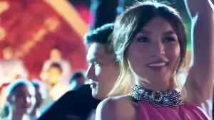 Задник к фильму "Безумно богатые азиаты" #672181