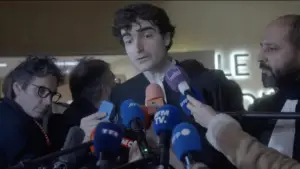 Задник к фильму "Samuel Paty, le temps de la justice" #777732