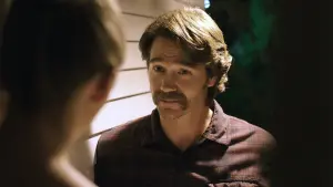 Задник к фильму "Красивый, плохой, злой: Начало" #427078