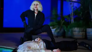 Задник к фильму "Досье «Чёрная канарейка»" #623101