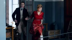 Задник к фильму "Предчувствие" #366217