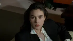 Задник к фильму "Злоупотребление" #396410