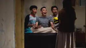 Задник к фильму "Warung Pocong" #912929