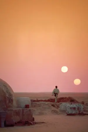 Постер к фильму "Звёздные войны: Эпизод 4 - Новая надежда" #486935