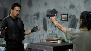 Задник к фильму "Рейд" #675999