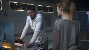 Задник к фильму "ARQ: ковчег времени" #303673