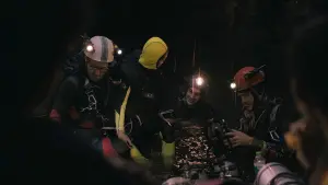 Задник к фильму "13 жизней" #431669