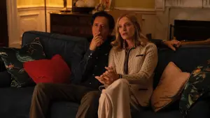 Задник к фильму "Красный, белый и королевский синий" #178947