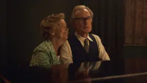 Задник к фильму "Джой: маленькое чудо" #644823