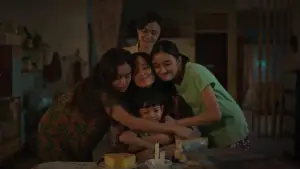 Задник к фильму "Andai Ibu Tidak Menikah Dengan Ayah" #787451