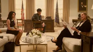 Задник к фильму "Красный, белый и королевский синий" #178904