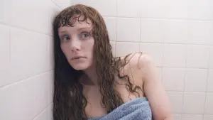 Задник к фильму "Девушка из воды" #377924