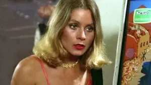 Задник к фильму "Красивая, но обыкновенная" #699504