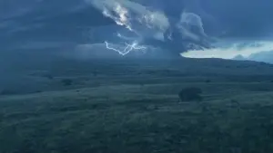 Задник к фильму "ИО" #386549