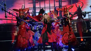 Задник к фильму "Мадонна: Rebel Heart Tour" #450309