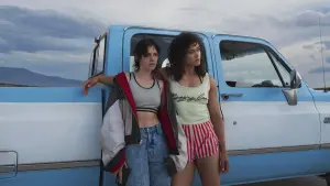 Задник к фильму "Любовь истекает кровью" #434464