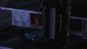 Видео к фильму Pulse | David And Bill Watch Their House Get Destroyed