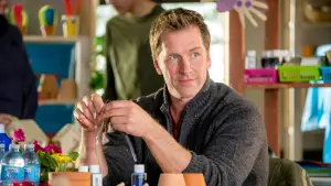 Задник к фильму "Поцелуй у костра" #497462