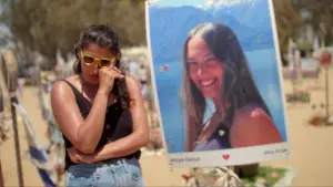 Задник к фильму "October 8" #786281