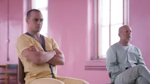 Задник к фильму "Стекло" #314563