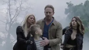 Задник к фильму "Акулий торнадо 4: Пробуждение" #359948