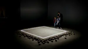 Задник к фильму "Квадрат" #264357