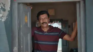 Задник к фильму "கார்மேனி செல்வம்" #844188