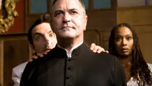 Задник к фильму "Миссионер" #499473