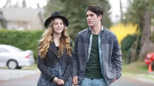 Задник к фильму "Ненастоящий вампир" #405799