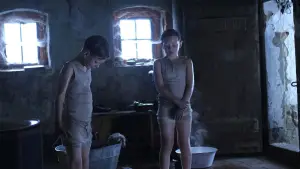 Задник к фильму "Лоре" #708280